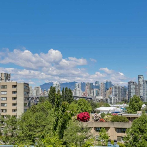 64c2449813170dd875aafadc95c9cd31184d6a2e at 302 - 1355 W 4th Avenue, False Creek, Vancouver West